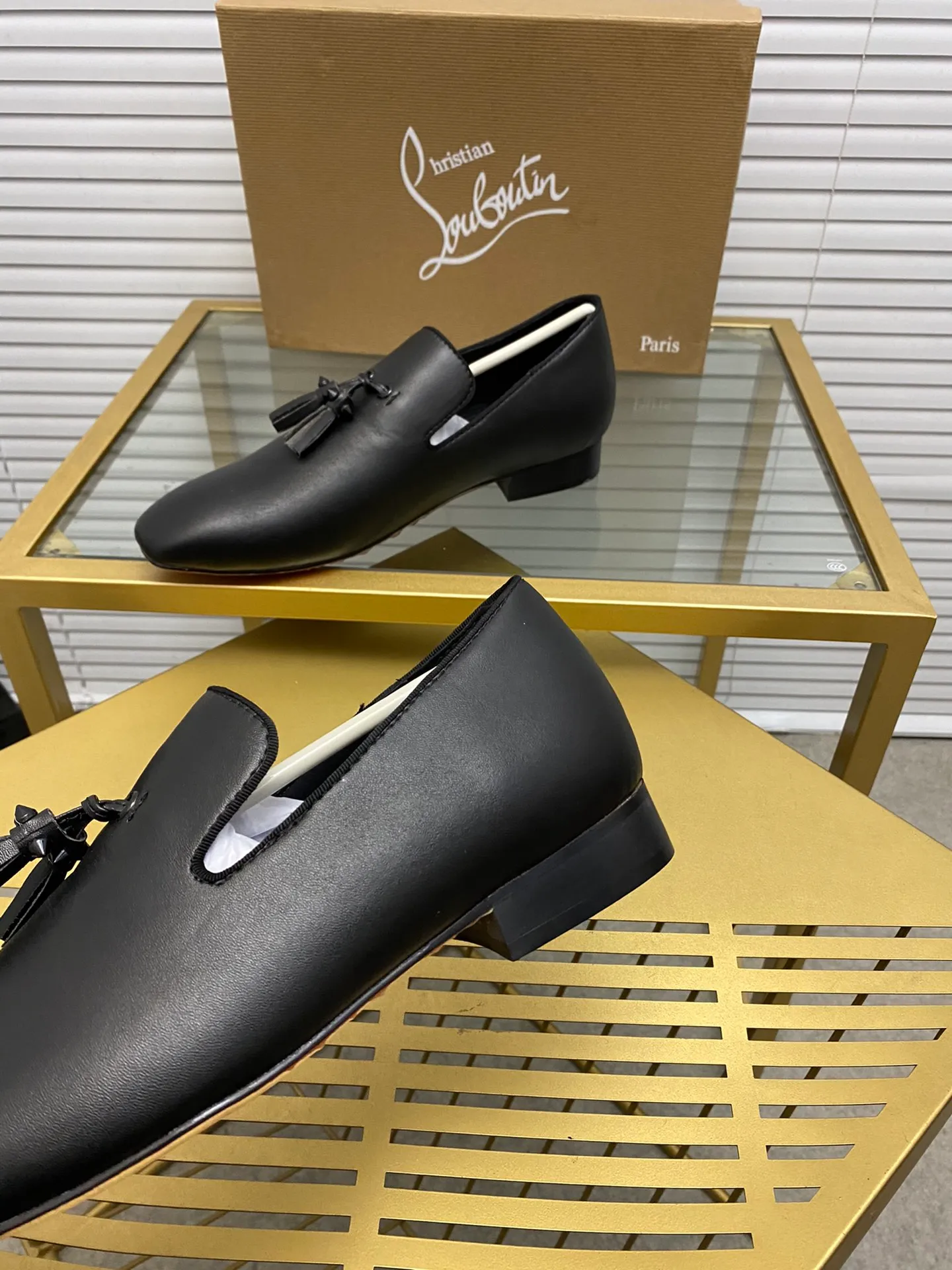 (Customized model) Ex-factory price is 500. christian louboutin2023 latest model (CL red sole shoes) counter series, casual sneakers for couples 📢 📢 📢 exclusive hot style release 🎈🎈💪 movable latex feet 👻 finished outsole line [satisfied] 😝Female 35-40# Male 38#-46, global supply😝 [Top version]: Original imported genuine leather upper, top original leather lining, original molded TPU outsole, original 1:1 detail processing, original shoe last,